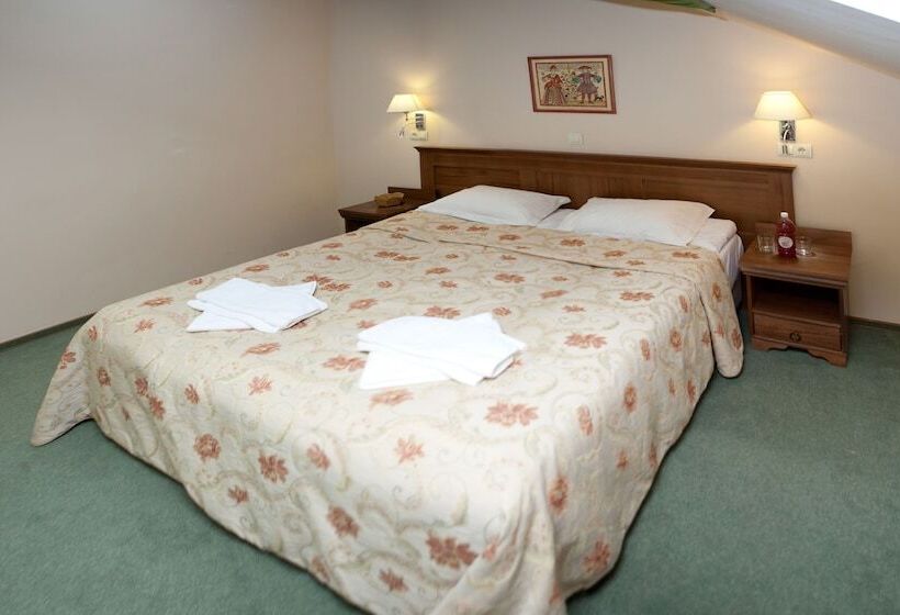 בית מלון כפרי Russkaya Derevnya