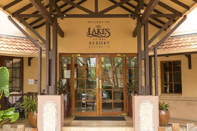 Hotel The Lakes Resort Cairns