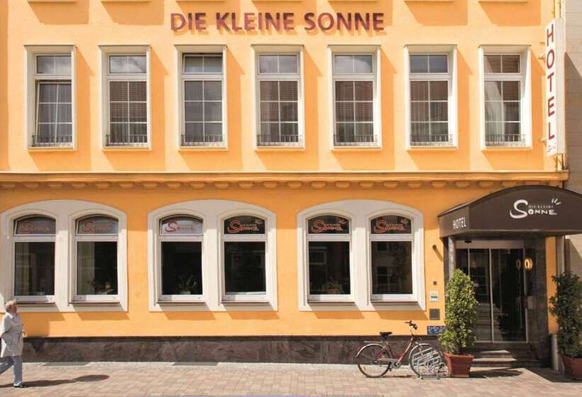 בית מלון כפרי Vienna House Easy By Wyndham Rostock