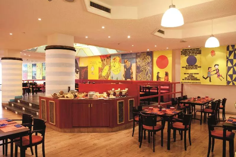 Отель Vienna House Easy By Wyndham Rostock