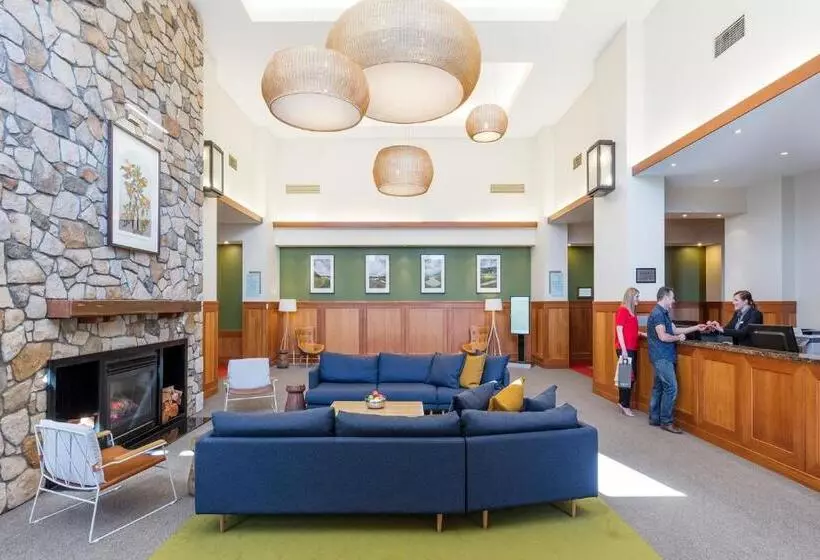 Отель Yarra Valley Lodge