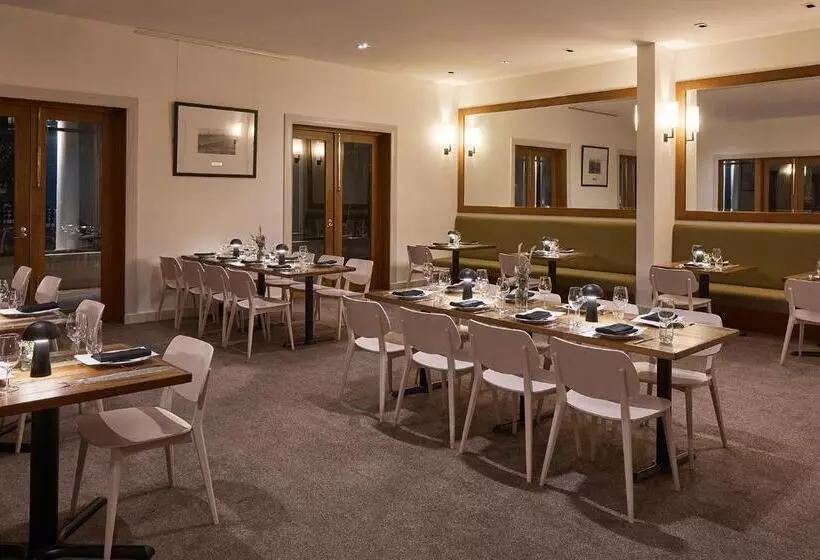 Отель Yarra Valley Lodge