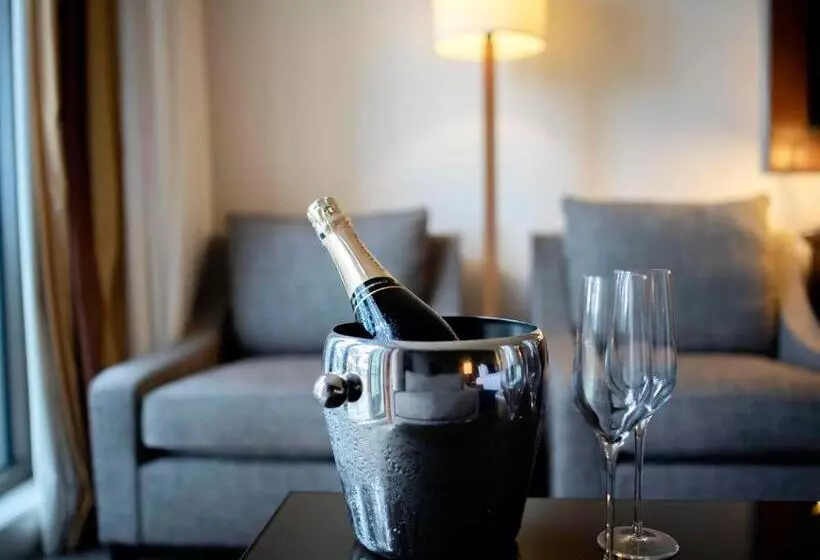 Отель Yarra Valley Lodge