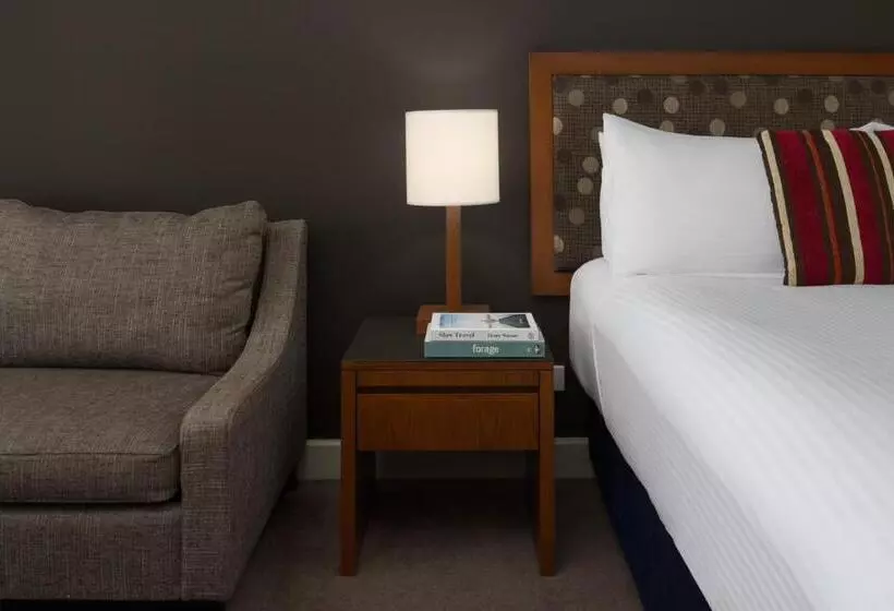 Отель Yarra Valley Lodge