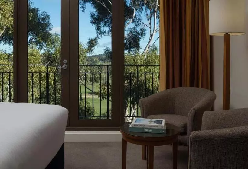 Отель Yarra Valley Lodge