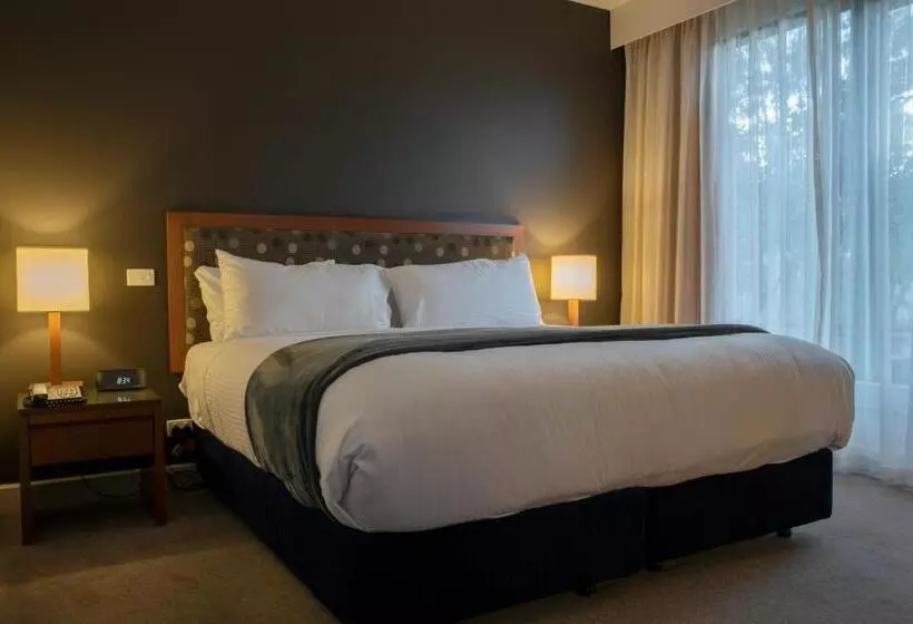 Отель Yarra Valley Lodge