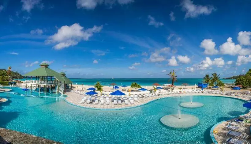 استراحتگاه Jolly Beach Antigua All Inclusive