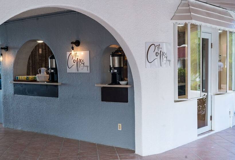 استراحتگاه Jolly Beach Antigua All Inclusive