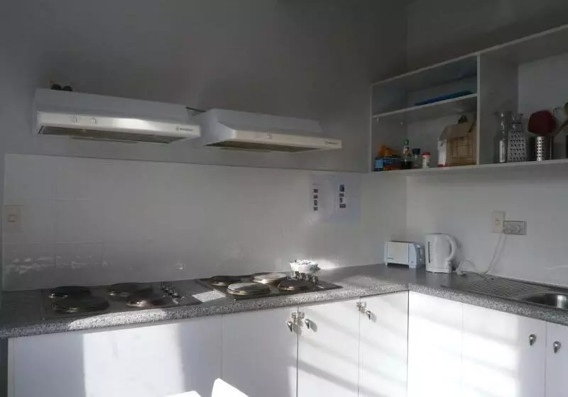 Waterfront Lodge Motel