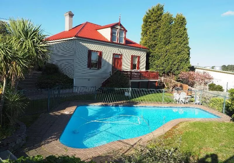 Waterfront Lodge Motel