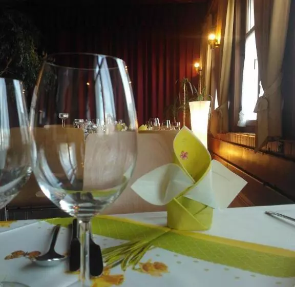 Retkeilymaja Restaurant Sternen