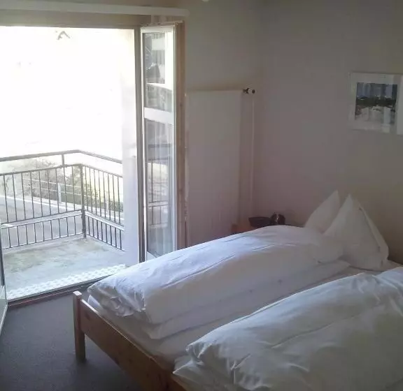 Retkeilymaja Restaurant Sternen