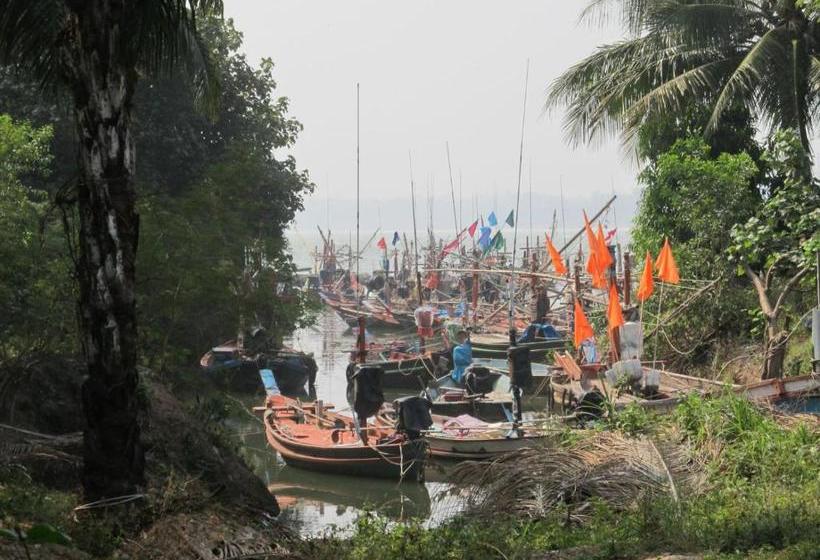 Bang Boet Bay Beach Resort