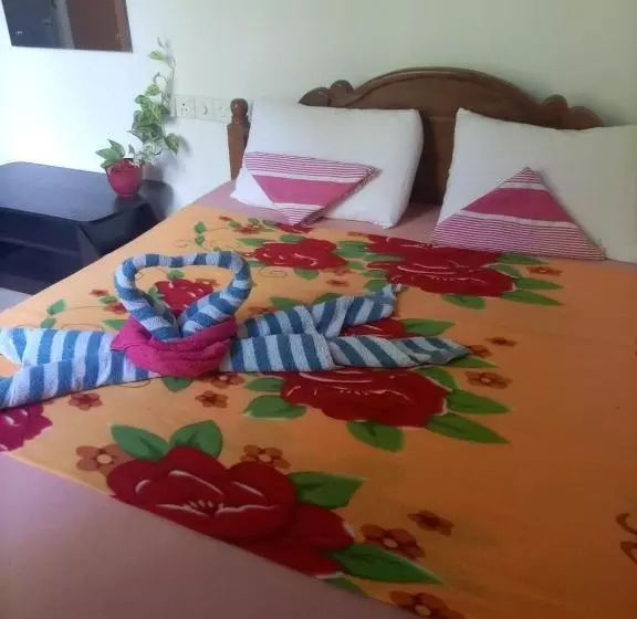 تختخواب و صبحانه Ceylon Sungarden