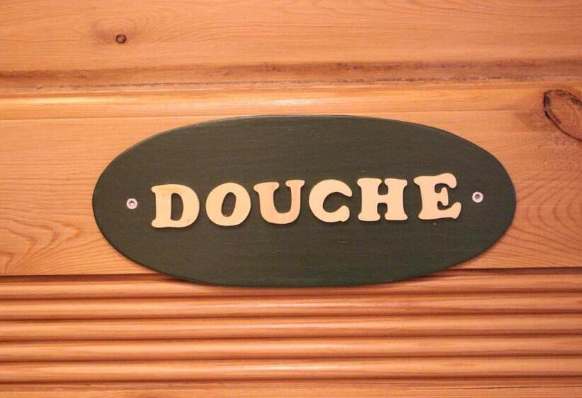 مبيت وإفطار Hof Van Lutten