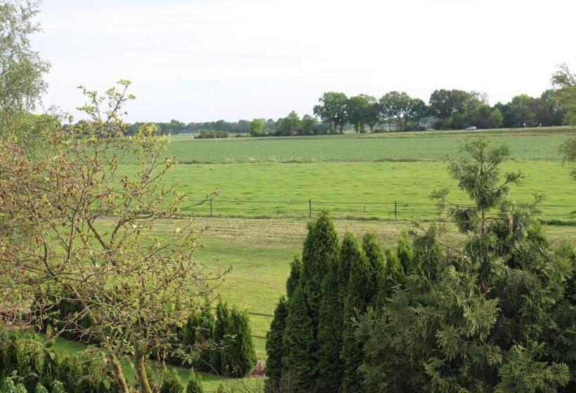 مبيت وإفطار Hof Van Lutten