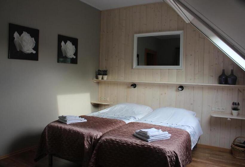 مبيت وإفطار Hof Van Lutten