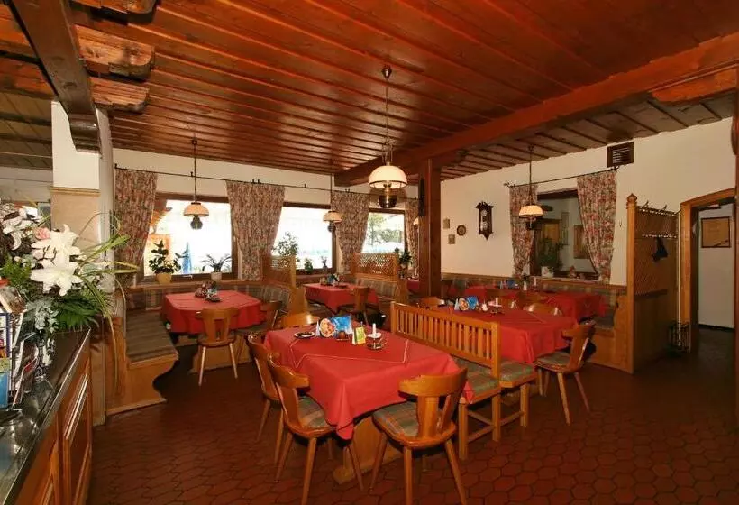 Berggasthof Pension Seminar  Und Tagungshaus Menauer