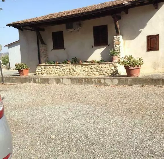 ホテル Agriturismo La Carletta