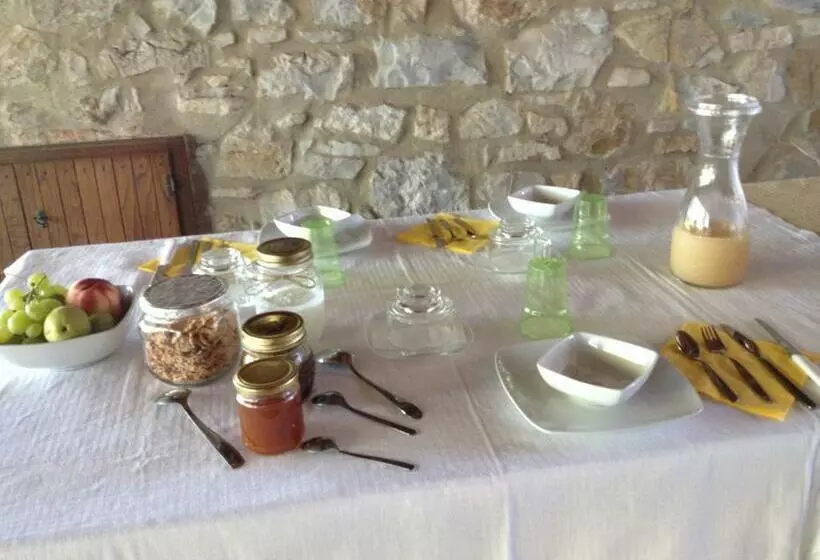 ホテル Agriturismo La Carletta