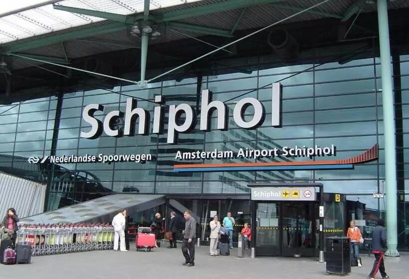 Hotelli De Keizerskroon Amsterdam Schiphol Halfweg