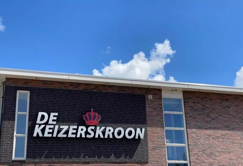 Hotelli De Keizerskroon Amsterdam Schiphol Halfweg