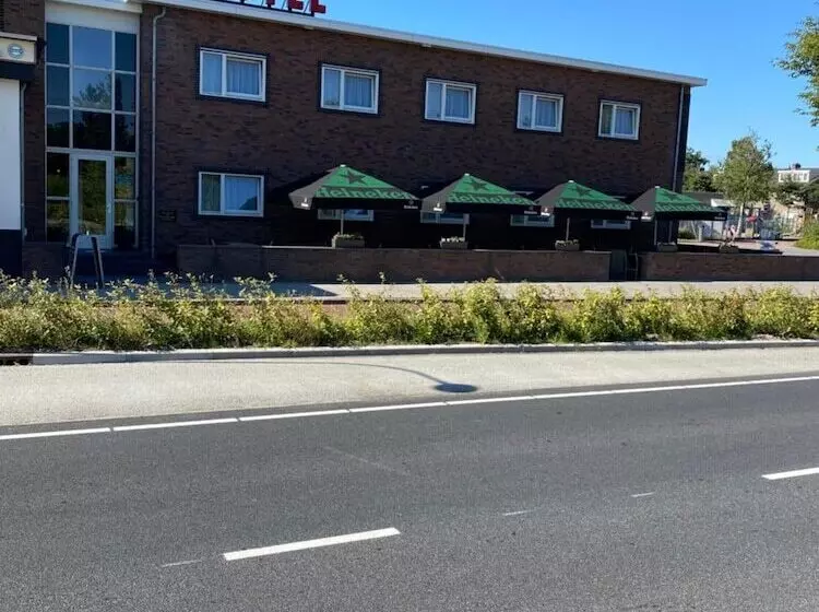 Hotelli De Keizerskroon Amsterdam Schiphol Halfweg