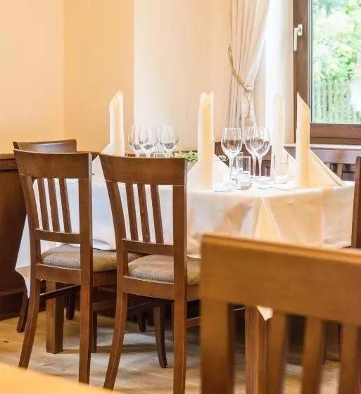 Hotelli Gasthof Hainzinger