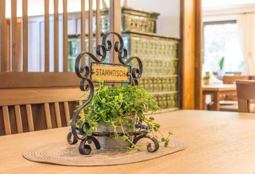 Hotelli Gasthof Hainzinger