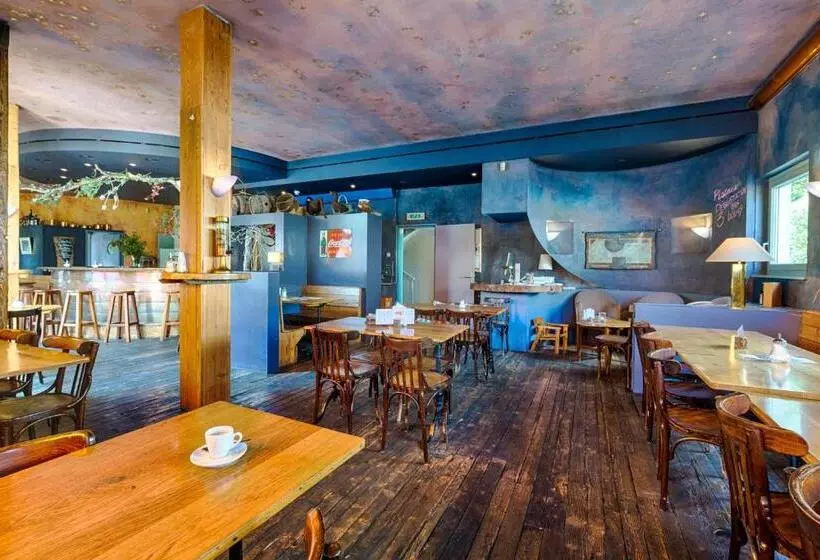 Hotel Hôtel La Croix Blanche