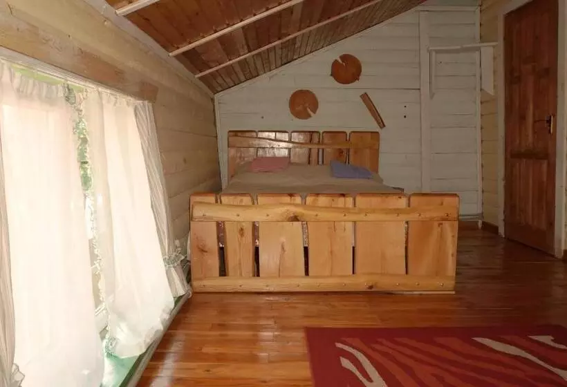 هتل Kostel House