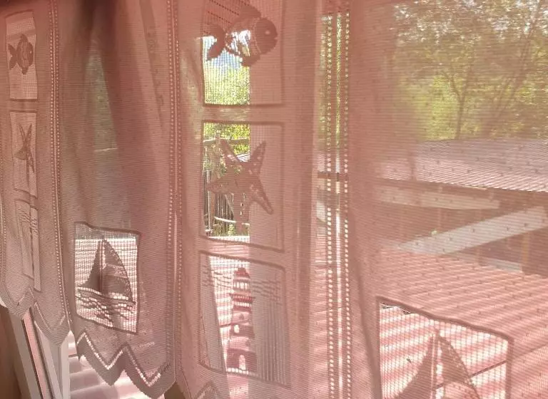 هتل Kostel House