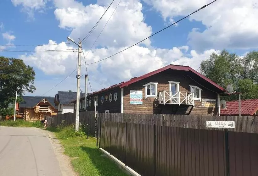 هتل Kostel House
