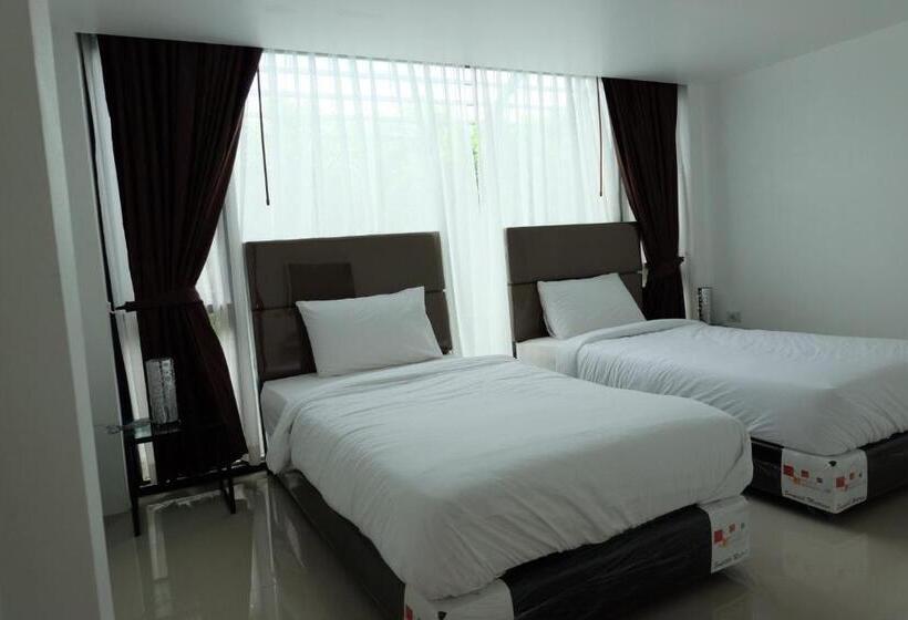 هتل Me2 Singhamuntra Resort Kamphaengsaen