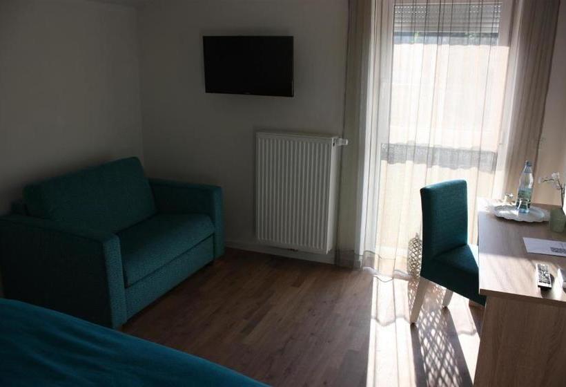 Отель Zur Lahnbrücke