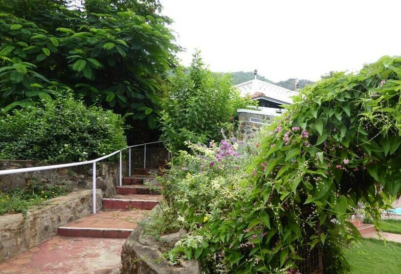 Pensão Cardamom House