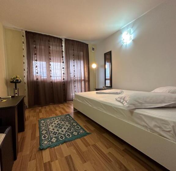 پانسیون Casa Cu Flori Corbu