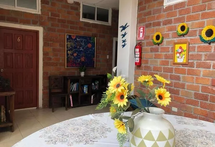 پانسیون Hostal Maresia