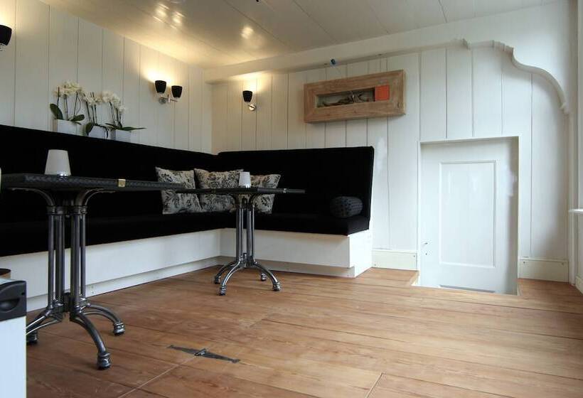 بنسيون Inn On The Lake