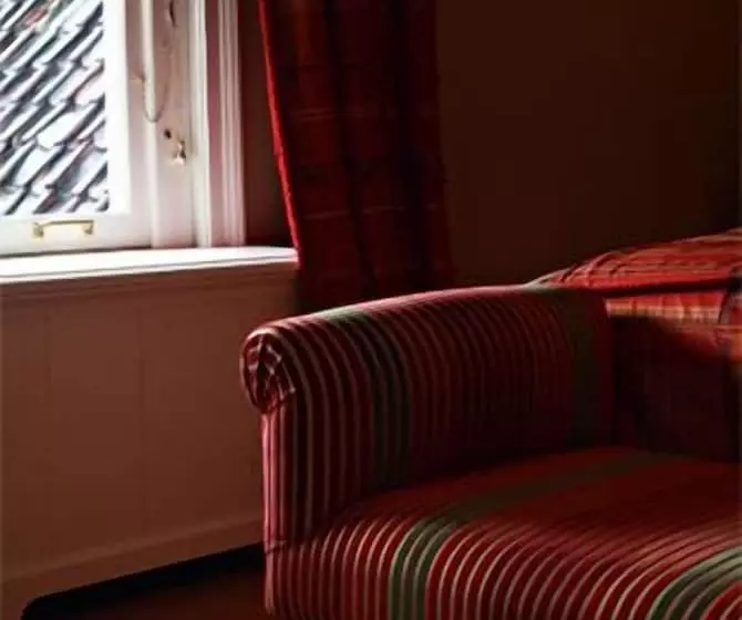 Majatalo Inn On The Lake