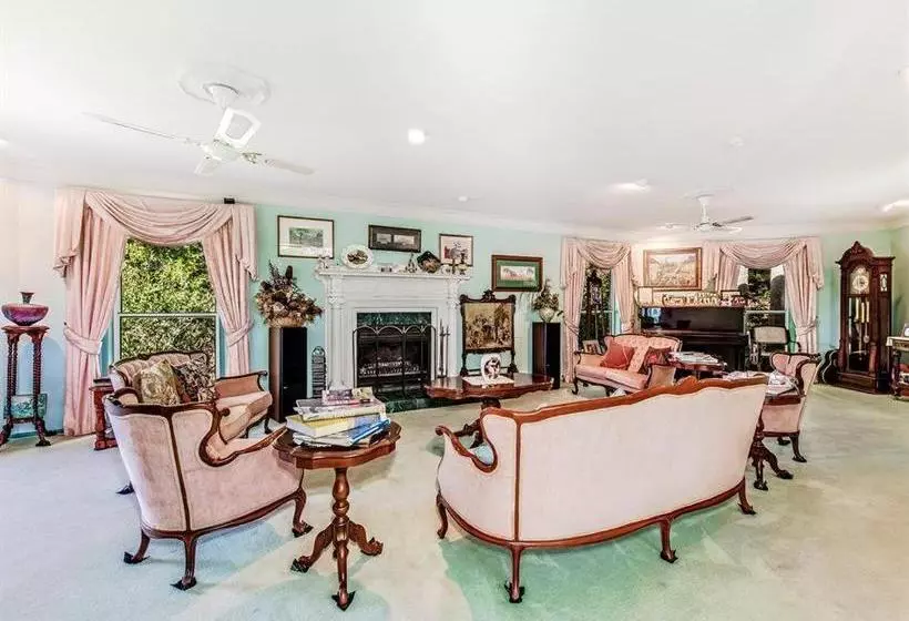 ペンション Noosa Hinterland Spectacular Boutique Guesthouse