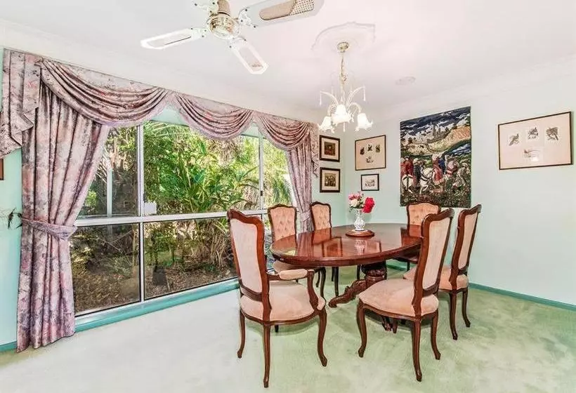 ペンション Noosa Hinterland Spectacular Boutique Guesthouse