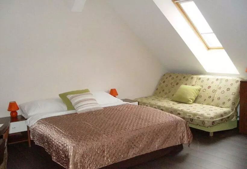 Majatalo Penzion Zlaty Orol