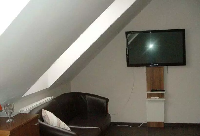 Majatalo Penzion Zlaty Orol