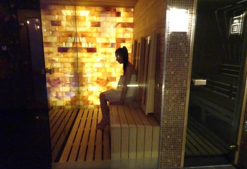 ペンション Penzion Zlaty Orol