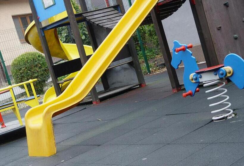 ペンション Penzion Zlaty Orol