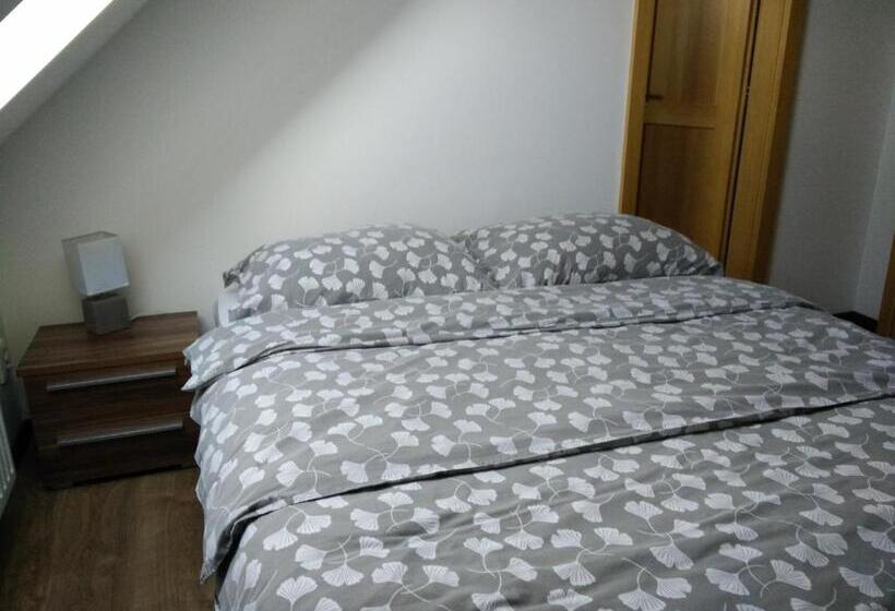 ペンション Penzion Zlaty Orol