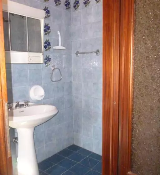 ペンション Tuscan Hilltop