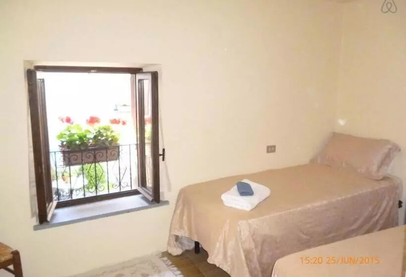 ペンション Tuscan Hilltop