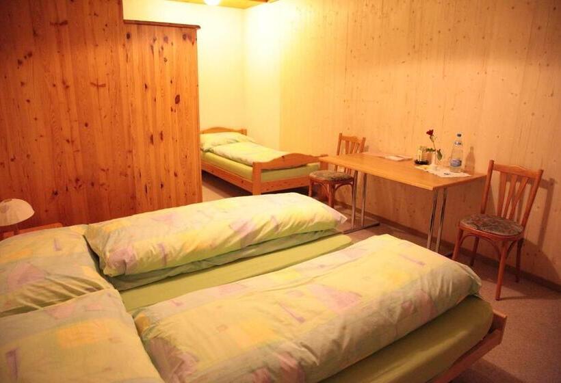 فندق صغير De Commune